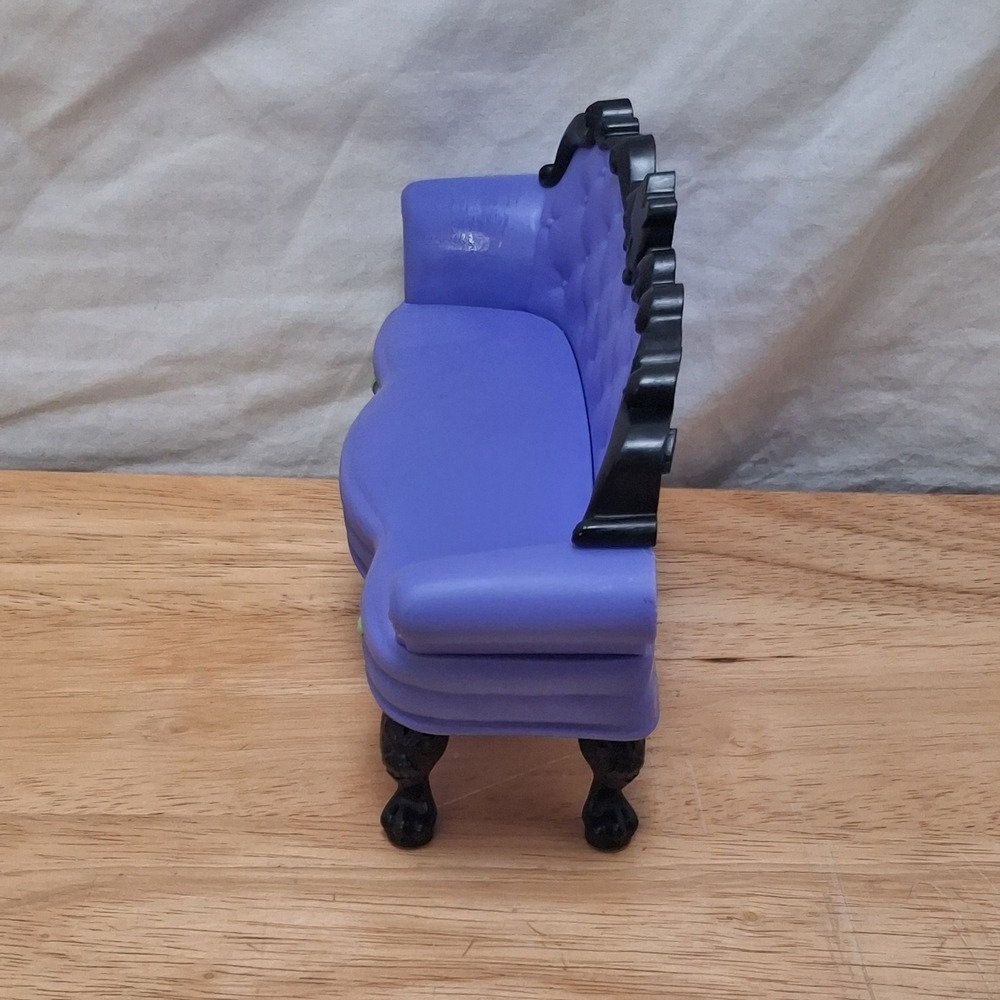 Monster High Doll House Furniture Coffin Bean Purple Fang Couch - Picture 5 of 9